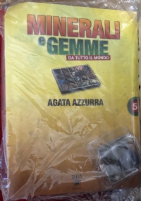 Minerali e gemme da tutto il mondo di grandi dimensioni n. 5 Agata Azzurra di AA.VV.