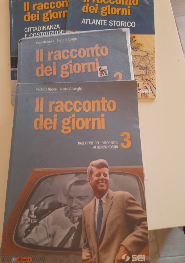 Il racconto dei giorni  cittadinanza e costituzione di 