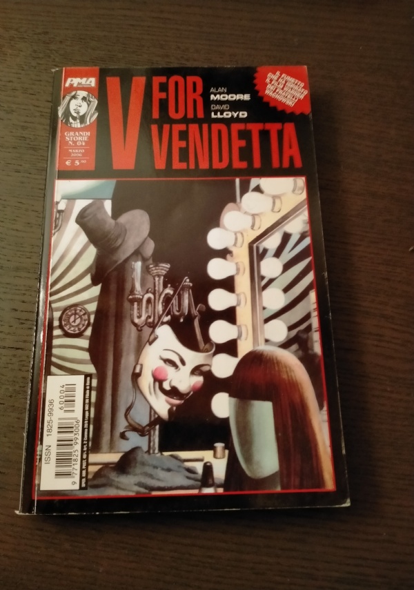 Grandi Storie V for Vendetta Alan Moore David Lloyd : Alan Moore, David  Lloyd: : Libri