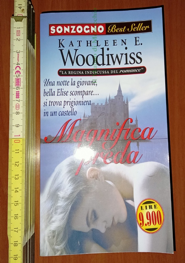 MAGNIFICA PREDA di WOODIWISS KATHLEEN E.